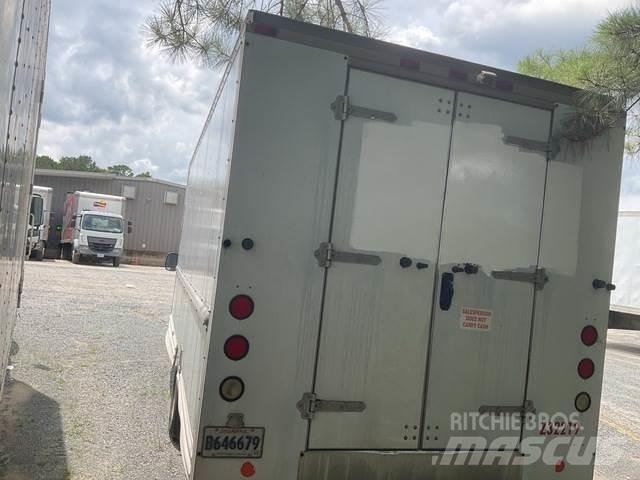 Ford E-350 大型面包车