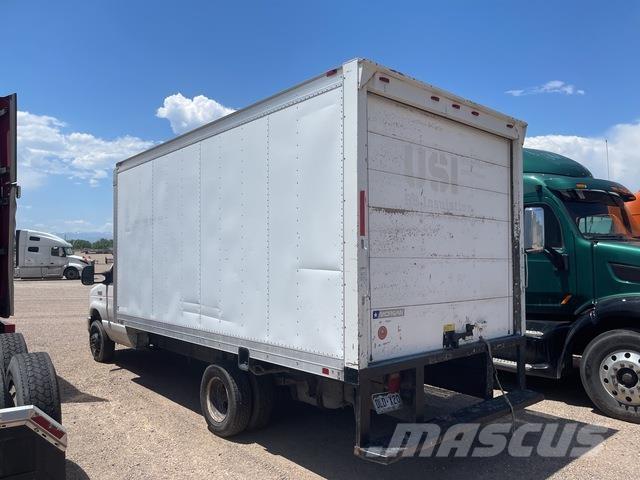 Ford E-350 厢式货车