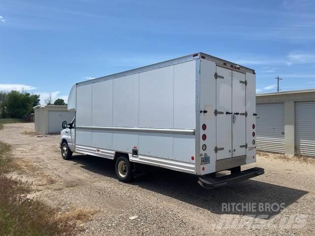 Ford E-350 厢式货车