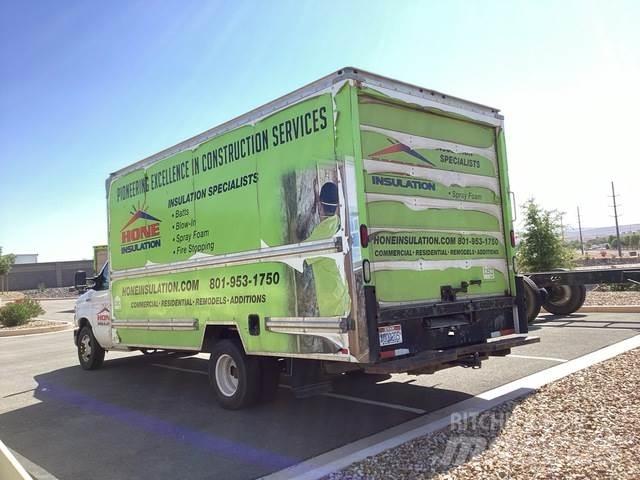 Ford E-350 厢式货车