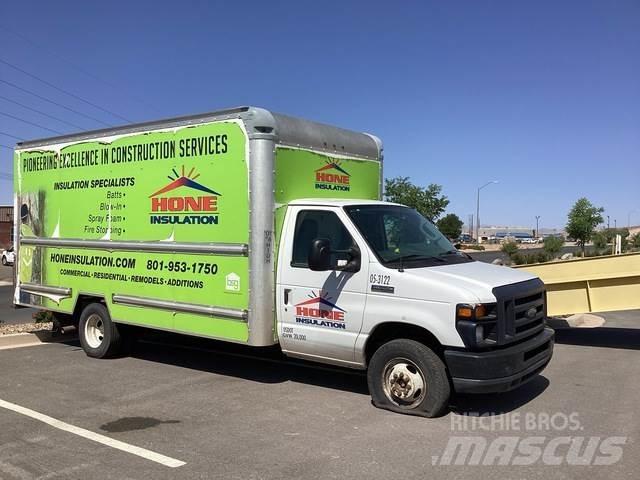 Ford E-350 厢式货车