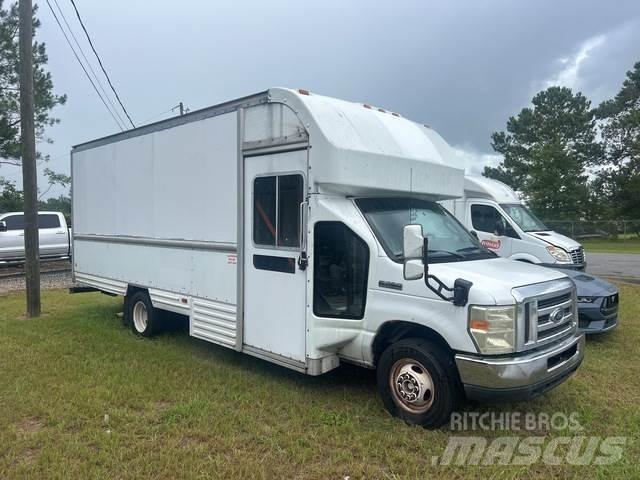 Ford E-350 厢式货车