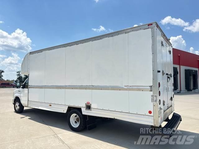 Ford E-350 厢式货车