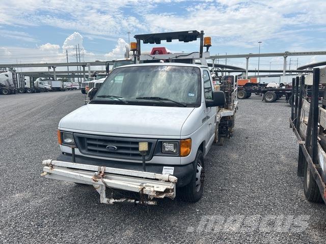 Ford E-350 市政车