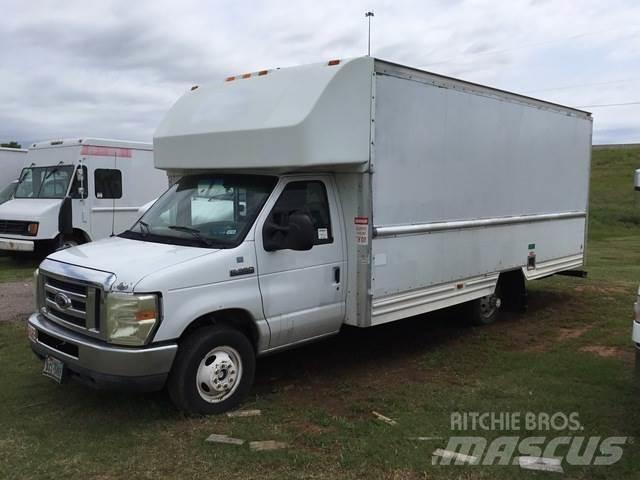 Ford E-350 厢式货车