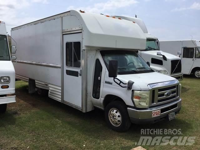Ford E-350 厢式货车