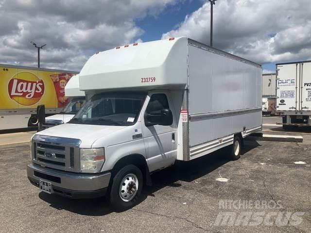 Ford E-350 厢式货车