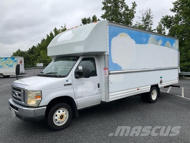 Ford E-350 厢式货车