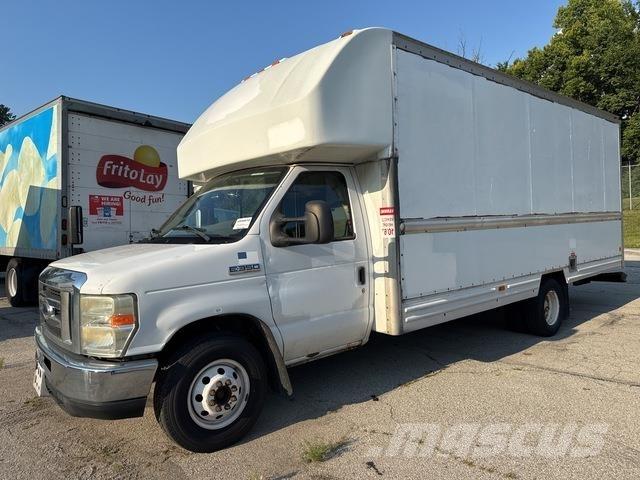 Ford E-350 厢式货车