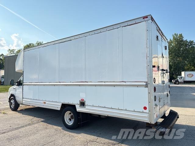 Ford E-350 厢式货车