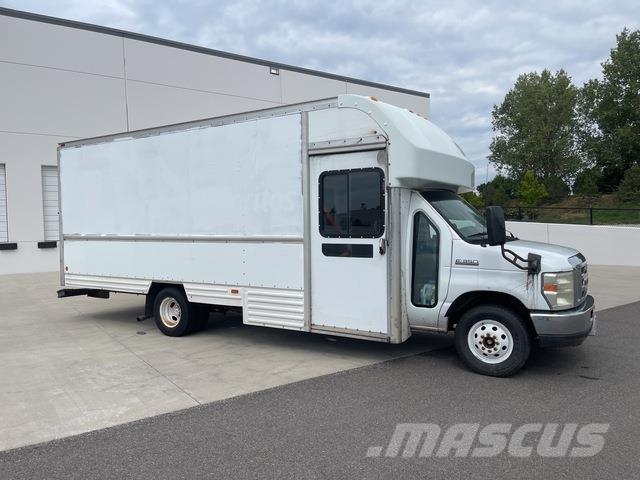 Ford E-350 厢式货车