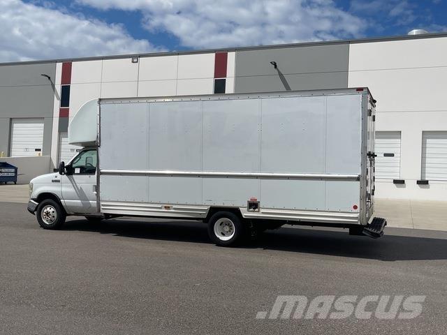 Ford E-350 厢式货车