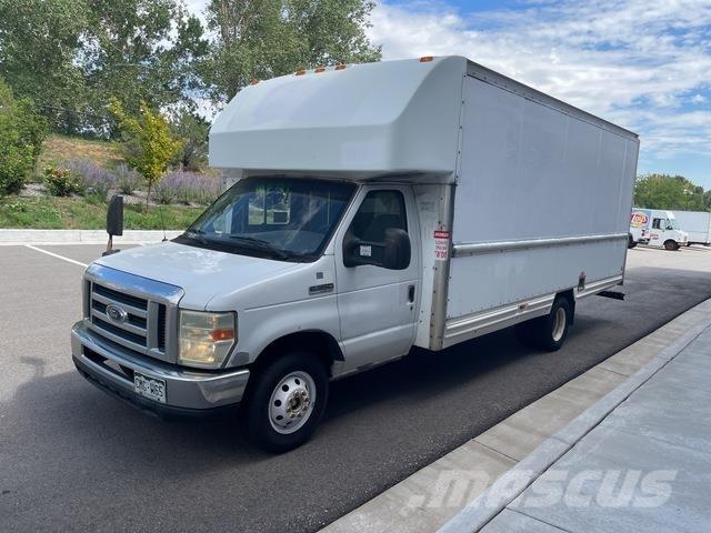 Ford E-350 厢式货车
