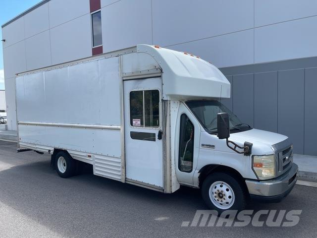 Ford E-350 厢式货车