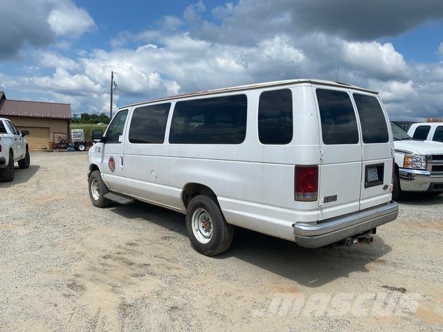Ford E-350 汽车