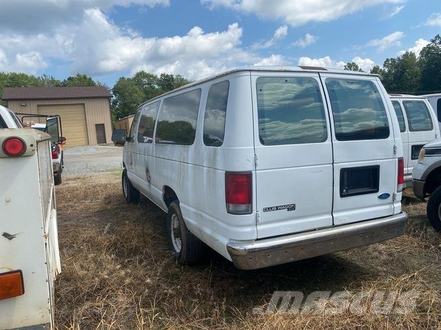 Ford E-350 汽车