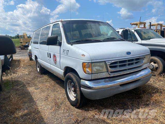 Ford E-350 汽车