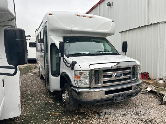 Ford E-350 迷你巴士