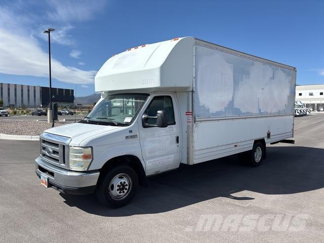 Ford E-350 商务面包车