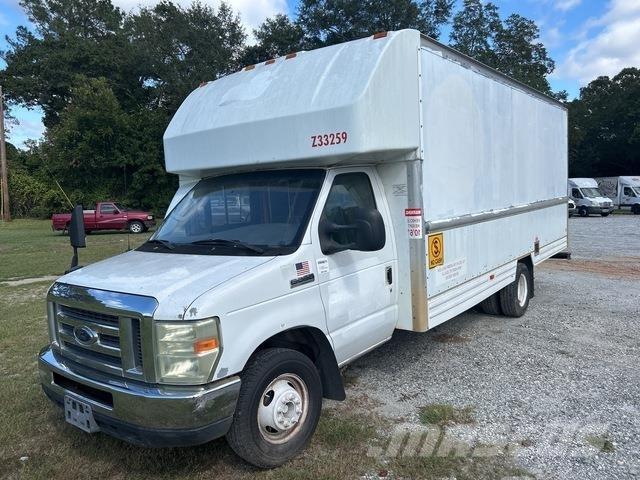 Ford E-350 厢式货车