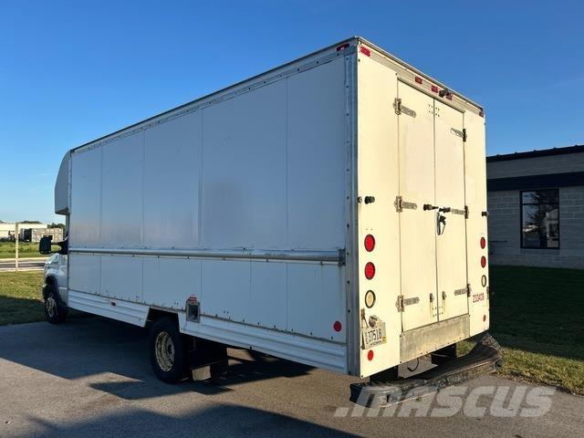 Ford E-350 厢式货车