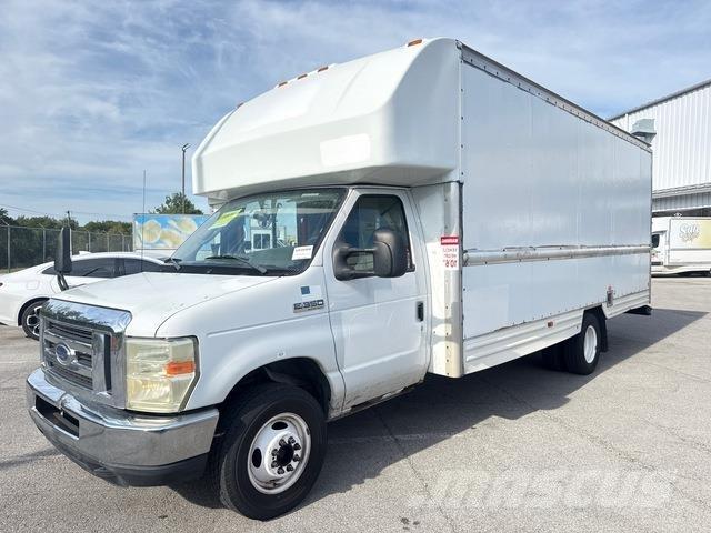 Ford E-350 商务面包车