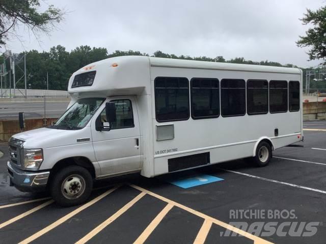 Ford E-450 迷你巴士