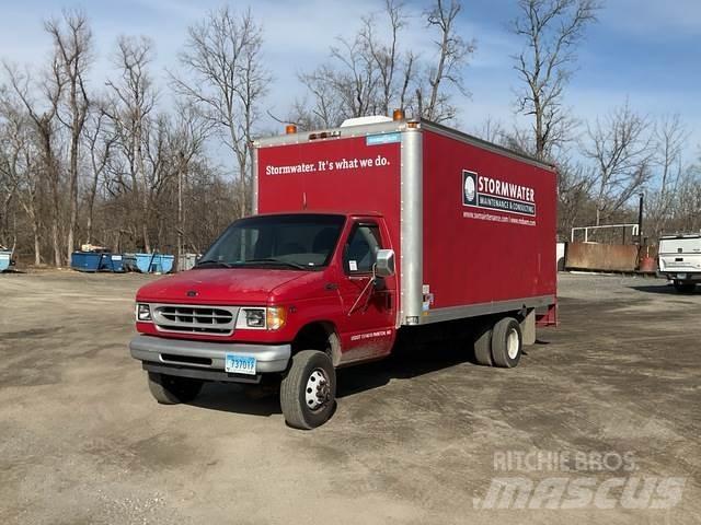 Ford E-450 组合/真空油槽车
