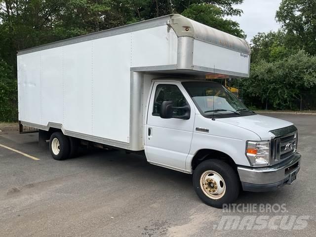 Ford E-450 厢式货车
