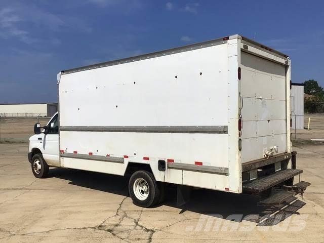 Ford E350 厢式货车