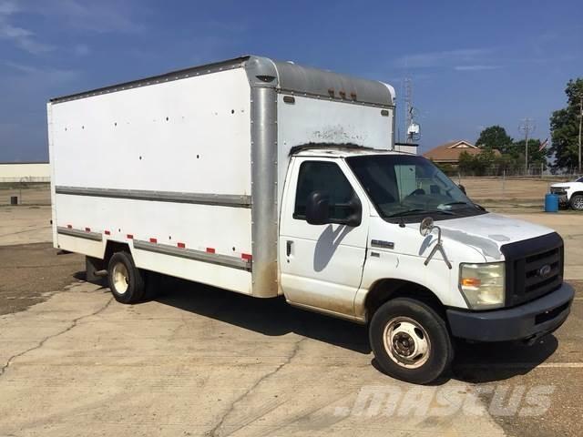 Ford E350 厢式货车