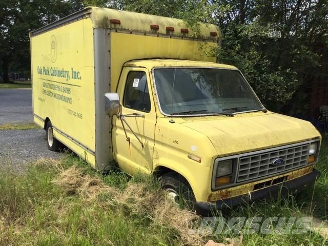 Ford E350 厢式货车