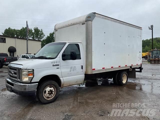 Ford E450 大型面包车