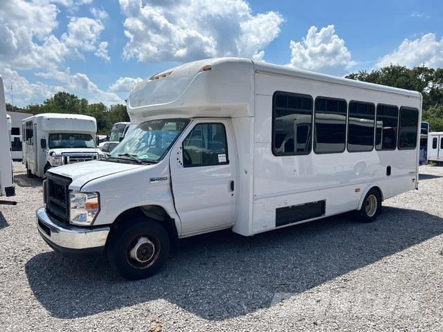 Ford E450 迷你巴士