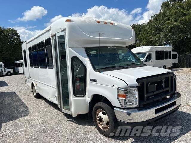 Ford E450 迷你巴士