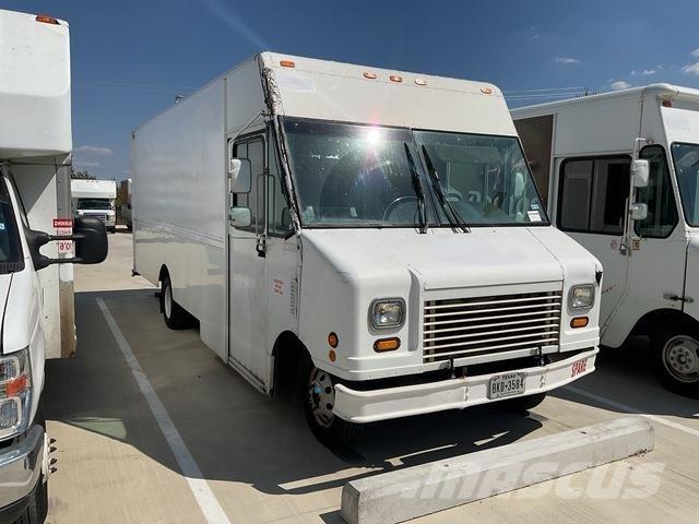 Ford Econoline 商务面包车