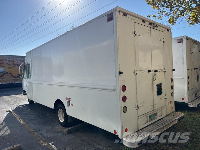 Ford Econoline 商务面包车