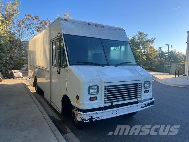 Ford Econoline 商务面包车