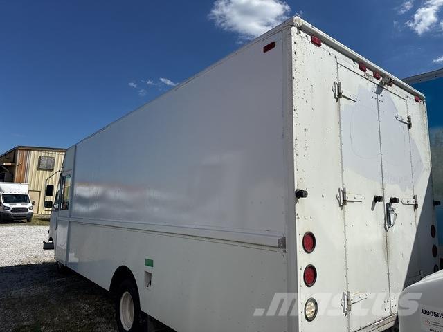 Ford Econoline 商务面包车