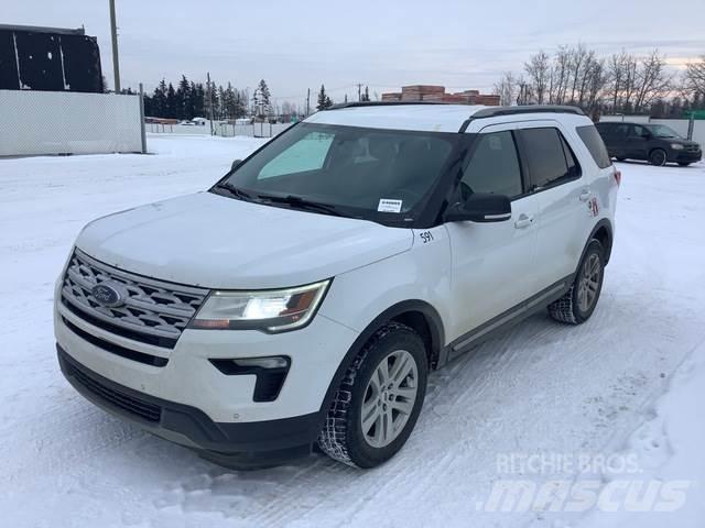 Ford Explorer 汽车