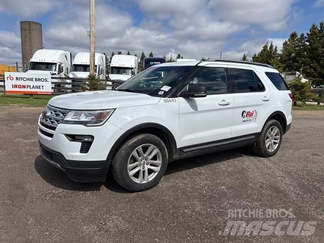 Ford Explorer 汽车