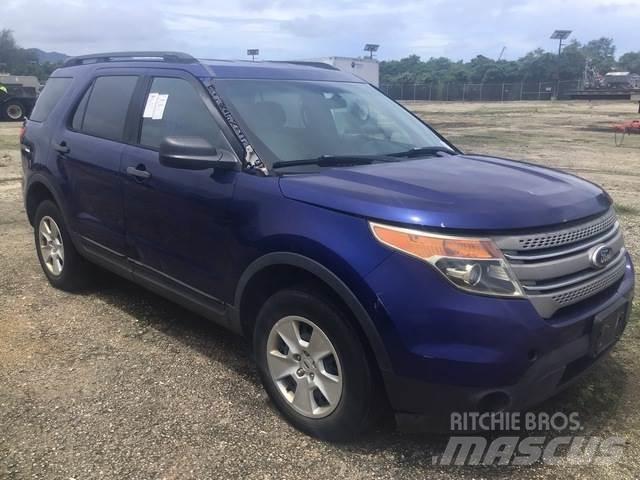 Ford Explorer 汽车