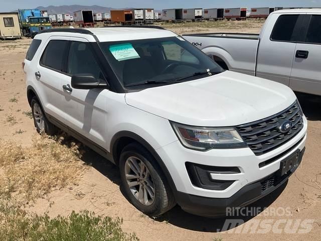 Ford Explorer 汽车
