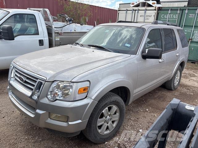 Ford Explorer 汽车