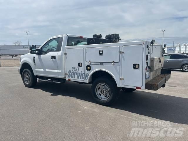 Ford F-250 皮卡车