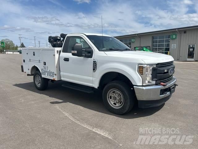Ford F-250 皮卡车