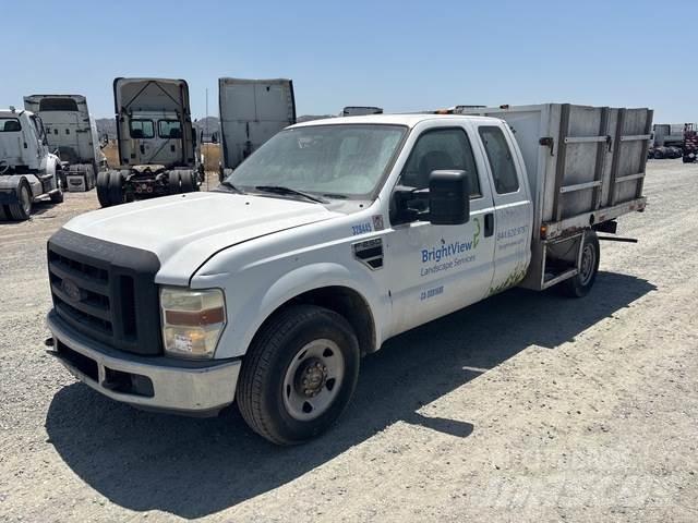 Ford F-250 平板栏板货车