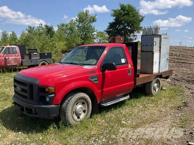 Ford F-250 平板栏板货车