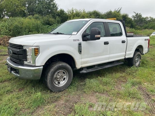 Ford F-250 皮卡车