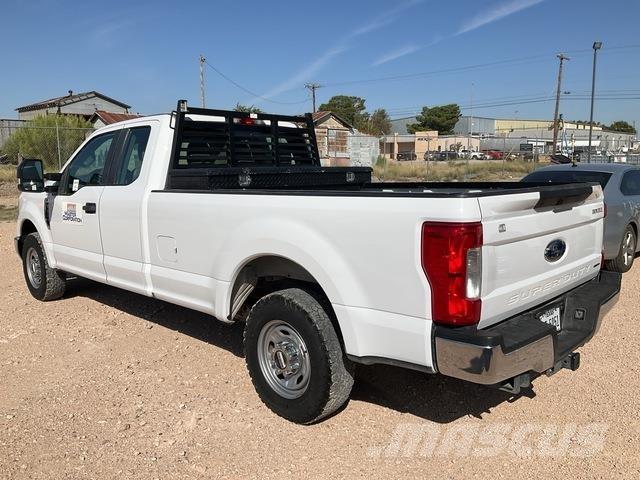Ford F-250 皮卡车